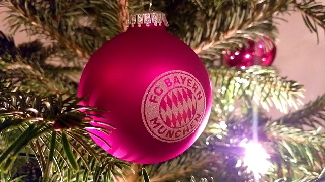 更在逆境中 更在逆境中